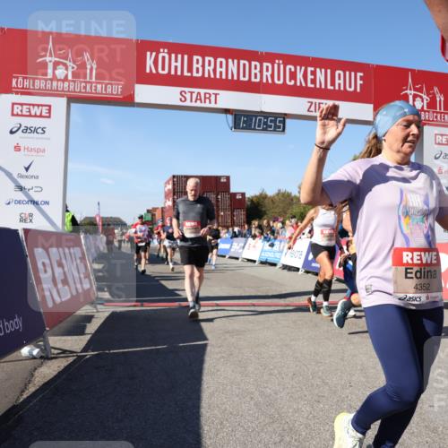 03.10.2025 - Köhlbrandbrückenlauf Lena Gebhardt http://msf.ph/oto/9060759 03.10.2025 13:10:56 Ziel 4352, 4370, 4401, 4412, 4506, 4547, 4689, 4862, 4933, 4998, 5103, 5791, 5965, 6274, 6330, 6449, 6450, 6665, 6797 meine-sportfotos.de