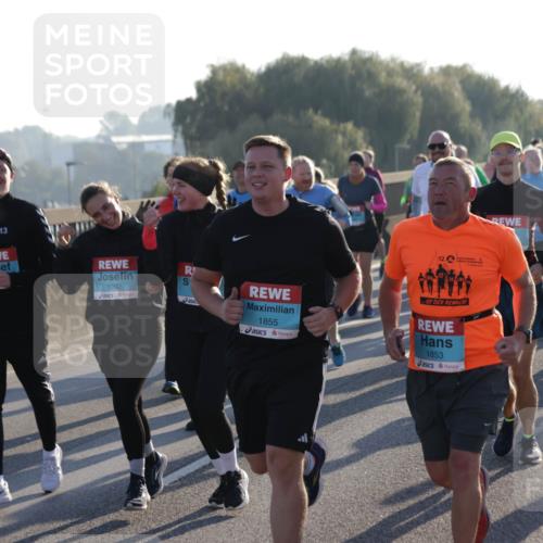 03.10.2025 - Köhlbrandbrückenlauf Jannik Wohlers http://msf.ph/oto/9060788 03.10.2025 09:22:46 Position 3 13, 12, 1992, 1855, 1853, 2451 meine-sportfotos.de