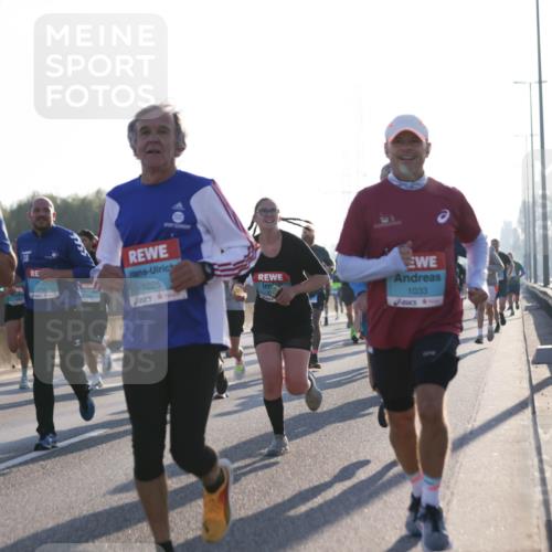 03.10.2025 - Köhlbrandbrückenlauf Jannik Wohlers http://msf.ph/oto/9060797 03.10.2025 09:14:53 Position 3 1247, 3764, 1025, 1033 meine-sportfotos.de