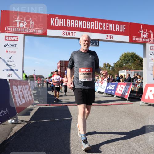 03.10.2025 - Köhlbrandbrückenlauf Lena Gebhardt http://msf.ph/oto/9060809 03.10.2025 13:10:57 Ziel 4352, 4370, 4401, 4412, 4506, 4547, 4689, 4862, 4933, 4998, 5103, 5791, 5965, 6274, 6330, 6449, 6450, 6665, 6797 meine-sportfotos.de