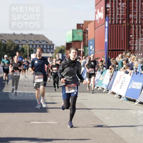 03.10.2025 - Köhlbrandbrückenlauf Jannik Wohlers http://msf.ph/oto/9060814 03.10.2025 13:13:05 Ziel 4193, 4446, 4487, 4528, 4559, 4628, 4748, 5051, 5381, 5673, 5674, 6303, 6393, 6496, 6530, 6705, 6725, 6742, 6755 meine-sportfotos.de