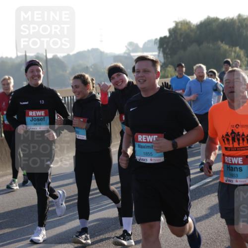 03.10.2025 - Köhlbrandbrückenlauf Jannik Wohlers http://msf.ph/oto/9060826 03.10.2025 09:22:47 Position 3 13, 2616, 1855, 1853, 1539 meine-sportfotos.de