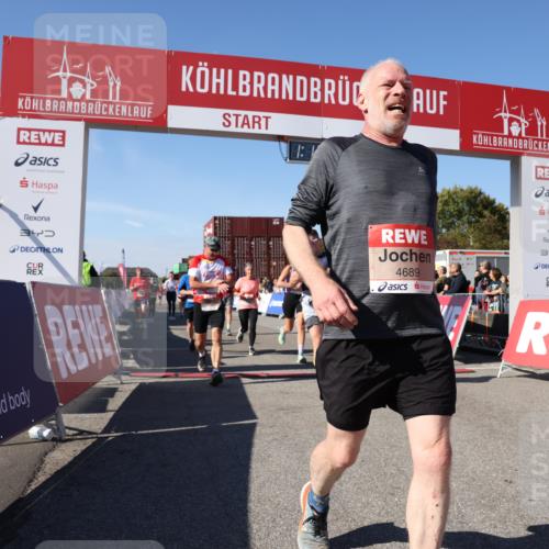 03.10.2025 - Köhlbrandbrückenlauf Lena Gebhardt http://msf.ph/oto/9060845 03.10.2025 13:10:58 Ziel 4352, 4370, 4401, 4412, 4506, 4547, 4689, 4862, 4933, 4998, 5103, 5791, 5965, 6274, 6330, 6449, 6450, 6665, 6797 meine-sportfotos.de