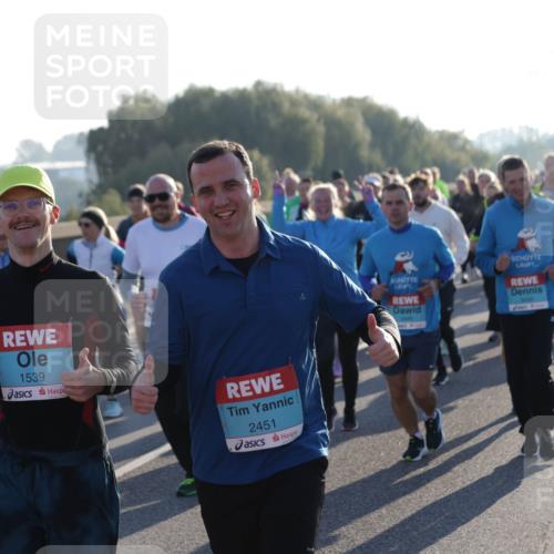 03.10.2025 - Köhlbrandbrückenlauf Jannik Wohlers http://msf.ph/oto/9060848 03.10.2025 09:22:48 Position 3 1539, 2451 meine-sportfotos.de