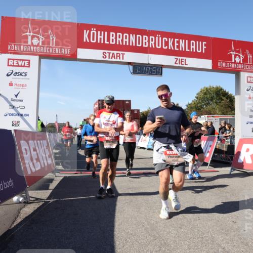 03.10.2025 - Köhlbrandbrückenlauf Lena Gebhardt http://msf.ph/oto/9060852 03.10.2025 13:10:59 Ziel 4352, 4370, 4401, 4506, 4547, 4689, 4862, 4933, 4998, 5103, 5791, 5965, 6274, 6330, 6449, 6450, 6665, 6797 meine-sportfotos.de
