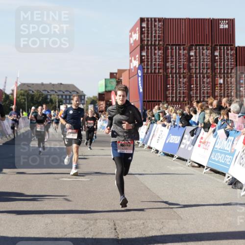 03.10.2025 - Köhlbrandbrückenlauf Jannik Wohlers http://msf.ph/oto/9060896 03.10.2025 13:13:06 Ziel 4193, 4446, 4487, 4528, 4559, 4628, 4748, 5051, 5381, 5673, 5674, 5678, 6303, 6393, 6496, 6530, 6705, 6725, 6742, 6755 meine-sportfotos.de