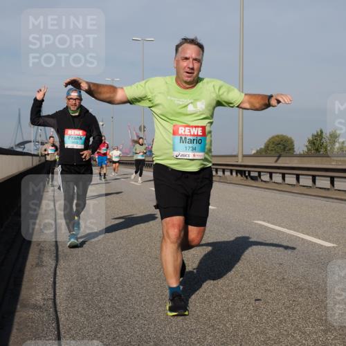 03.10.2025 - Köhlbrandbrückenlauf Fabian Wolf http://msf.ph/oto/9060899 03.10.2025 10:05:27 Position 3 3455, 1734 meine-sportfotos.de