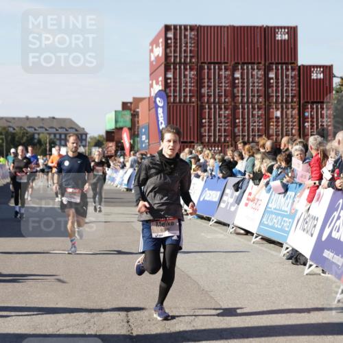 03.10.2025 - Köhlbrandbrückenlauf Jannik Wohlers http://msf.ph/oto/9060935 03.10.2025 13:13:07 Ziel 4193, 4446, 4487, 4528, 4559, 4628, 4748, 5025, 5051, 5381, 5673, 5674, 5678, 6303, 6393, 6496, 6530, 6705, 6725, 6742, 6755 meine-sportfotos.de