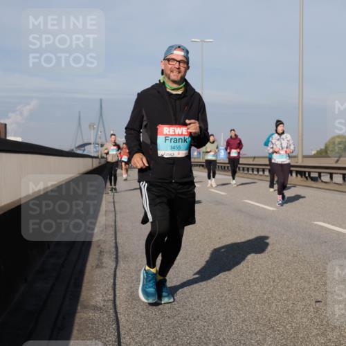 03.10.2025 - Köhlbrandbrückenlauf Fabian Wolf http://msf.ph/oto/9060943 03.10.2025 10:05:28 Position 3 3455 meine-sportfotos.de