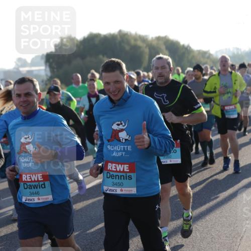 03.10.2025 - Köhlbrandbrückenlauf Jannik Wohlers http://msf.ph/oto/9060971 03.10.2025 09:22:50 Position 3 2003, 3446, 3450, 2392 meine-sportfotos.de