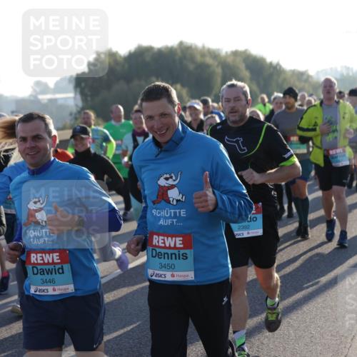 03.10.2025 - Köhlbrandbrückenlauf Jannik Wohlers http://msf.ph/oto/9060975 03.10.2025 09:22:50 Position 3 200, 3446, 3450, 2392 meine-sportfotos.de