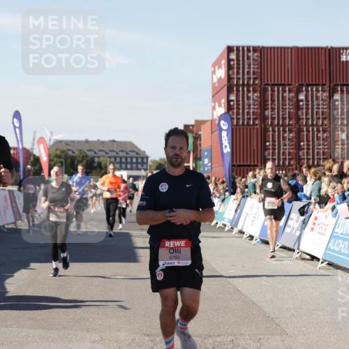 03.10.2025 - Köhlbrandbrückenlauf Jannik Wohlers http://msf.ph/oto/9061021 03.10.2025 13:13:09 Ziel 4191, 4193, 4463, 4513, 4528, 4559, 4628, 4748, 5025, 5051, 5381, 5673, 5674, 5678, 5852, 6303, 6393, 6496, 6705, 6725, 6742, 6755 meine-sportfotos.de