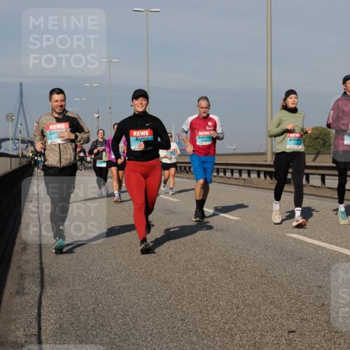 03.10.2025 - Köhlbrandbrückenlauf Fabian Wolf http://msf.ph/oto/9061106 03.10.2025 10:05:33 Position 3 10, 1160 meine-sportfotos.de