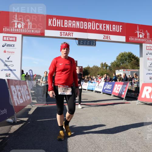 03.10.2025 - Köhlbrandbrückenlauf Lena Gebhardt http://msf.ph/oto/9061131 03.10.2025 13:11:13 Ziel 4135, 4521, 5218, 5258, 5522, 6272, 6572, 6685, 6686, 6727, 6751 meine-sportfotos.de