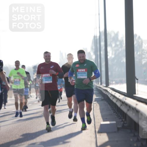03.10.2025 - Köhlbrandbrückenlauf Jannik Wohlers http://msf.ph/oto/9061186 03.10.2025 09:15:02 Position 3 2819, 1213, 3603 meine-sportfotos.de