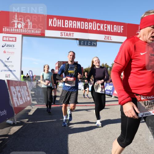 03.10.2025 - Köhlbrandbrückenlauf Lena Gebhardt http://msf.ph/oto/9061187 03.10.2025 13:11:14 Ziel 4135, 4521, 5218, 5258, 5522, 5754, 6272, 6572, 6685, 6686, 6727, 6751 meine-sportfotos.de