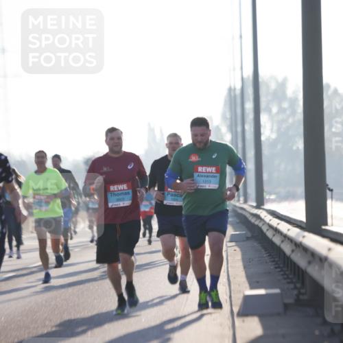03.10.2025 - Köhlbrandbrückenlauf Jannik Wohlers http://msf.ph/oto/9061207 03.10.2025 09:15:02 Position 3 2819, 3603, 1504, 1213 meine-sportfotos.de