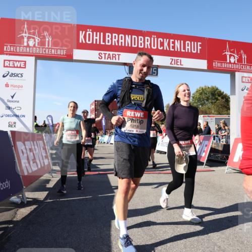 03.10.2025 - Köhlbrandbrückenlauf Lena Gebhardt http://msf.ph/oto/9061208 03.10.2025 13:11:15 Ziel 4135, 4293, 4521, 5218, 5258, 5522, 5754, 6080, 6272, 6572, 6685, 6686, 6727, 6751 meine-sportfotos.de