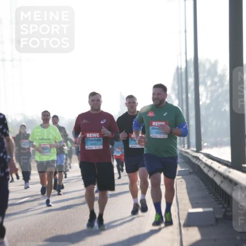 03.10.2025 - Köhlbrandbrückenlauf Jannik Wohlers http://msf.ph/oto/9061235 03.10.2025 09:15:02 Position 3 3603, 1213 meine-sportfotos.de