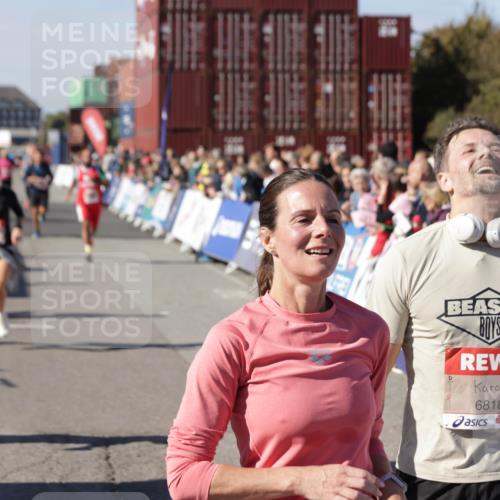 03.10.2025 - Köhlbrandbrückenlauf Jannik Wohlers http://msf.ph/oto/9061240 03.10.2025 13:13:19 Ziel 4191, 4193, 4223, 4373, 4383, 4463, 4513, 4583, 4853, 5025, 5034, 5204, 5261, 5358, 5678, 5852, 6725, 6788, 6789, 6818 meine-sportfotos.de