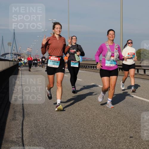 03.10.2025 - Köhlbrandbrückenlauf Fabian Wolf http://msf.ph/oto/9061241 03.10.2025 10:05:37 Position 3 2637, 1263, 2031 meine-sportfotos.de