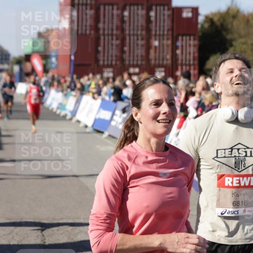 03.10.2025 - Köhlbrandbrückenlauf Jannik Wohlers http://msf.ph/oto/9061246 03.10.2025 13:13:19 Ziel 4191, 4193, 4223, 4373, 4383, 4463, 4513, 4583, 4853, 5025, 5034, 5204, 5261, 5358, 5678, 5852, 6725, 6788, 6789, 6818 meine-sportfotos.de