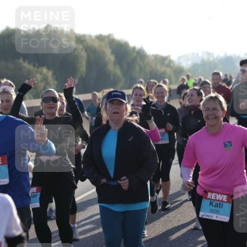 03.10.2025 - Köhlbrandbrückenlauf Jannik Wohlers http://msf.ph/oto/9061250 03.10.2025 09:22:56 Position 3 3259, 3033, 2965 meine-sportfotos.de