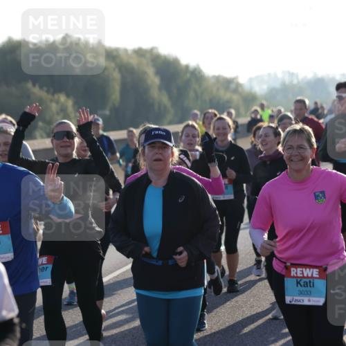 03.10.2025 - Köhlbrandbrückenlauf Jannik Wohlers http://msf.ph/oto/9061258 03.10.2025 09:22:56 Position 3 3259, 3033 meine-sportfotos.de