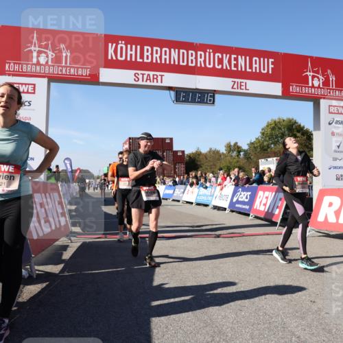 03.10.2025 - Köhlbrandbrückenlauf Lena Gebhardt http://msf.ph/oto/9061272 03.10.2025 13:11:17 Ziel 4135, 4293, 4521, 4597, 5218, 5258, 5522, 5754, 6080, 6272, 6572, 6685, 6686, 6726, 6727, 6751 meine-sportfotos.de