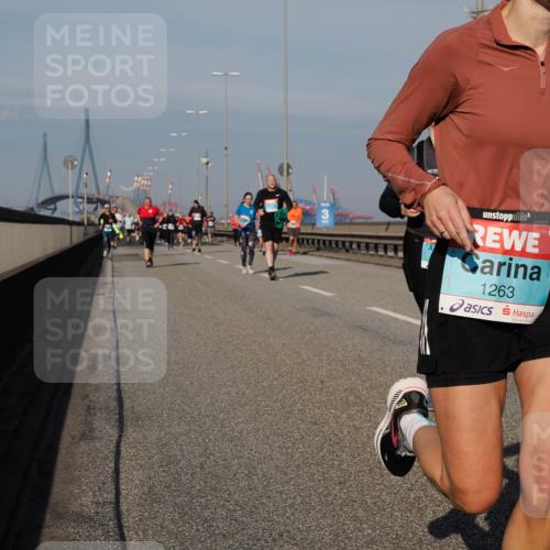 03.10.2025 - Köhlbrandbrückenlauf Fabian Wolf http://msf.ph/oto/9061295 03.10.2025 10:05:39 Position 3 1263 meine-sportfotos.de