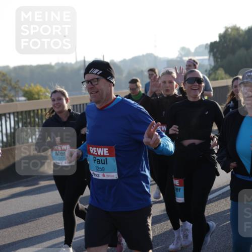 03.10.2025 - Köhlbrandbrückenlauf Jannik Wohlers http://msf.ph/oto/9061297 03.10.2025 09:22:57 Position 3 2175, 3373, 3259 meine-sportfotos.de