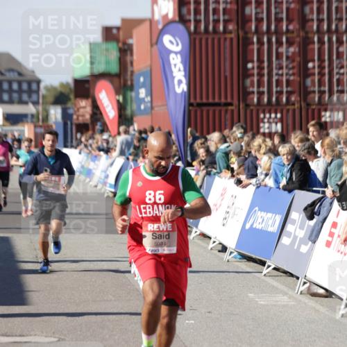 03.10.2025 - Köhlbrandbrückenlauf Jannik Wohlers http://msf.ph/oto/9061310 03.10.2025 13:13:21 Ziel 4191, 4223, 4373, 4383, 4463, 4513, 4583, 4853, 5025, 5034, 5204, 5261, 5358, 5678, 5852, 6725, 6788, 6789, 6818 meine-sportfotos.de