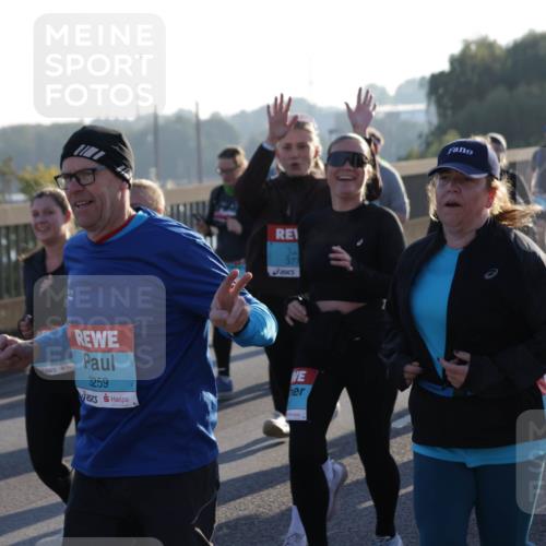 03.10.2025 - Köhlbrandbrückenlauf Jannik Wohlers http://msf.ph/oto/9061319 03.10.2025 09:22:57 Position 3 3259 meine-sportfotos.de