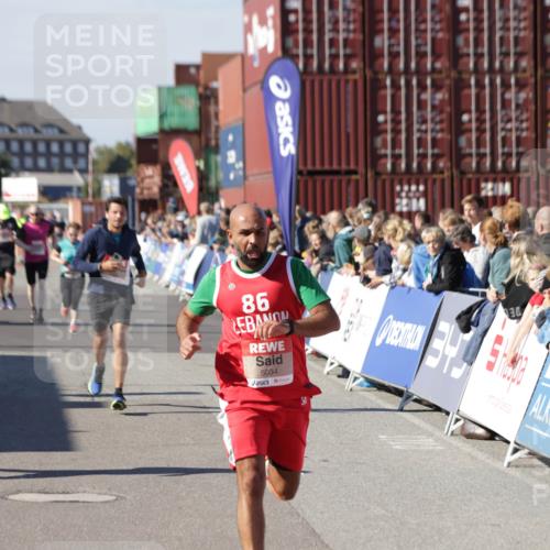 03.10.2025 - Köhlbrandbrückenlauf Jannik Wohlers http://msf.ph/oto/9061327 03.10.2025 13:13:21 Ziel 4191, 4223, 4373, 4383, 4463, 4513, 4583, 4853, 5025, 5034, 5204, 5261, 5358, 5678, 5852, 6725, 6788, 6789, 6818 meine-sportfotos.de