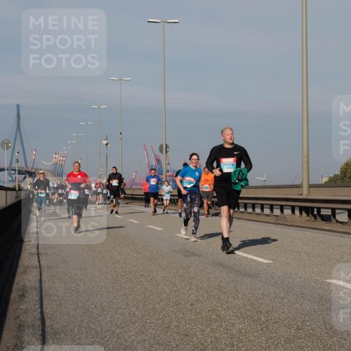 03.10.2025 - Köhlbrandbrückenlauf Fabian Wolf http://msf.ph/oto/9061328 03.10.2025 10:05:42 Position 3 2873 meine-sportfotos.de