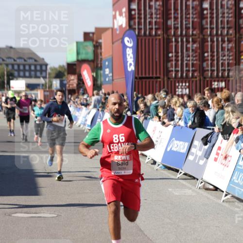 03.10.2025 - Köhlbrandbrückenlauf Jannik Wohlers http://msf.ph/oto/9061330 03.10.2025 13:13:21 Ziel 4191, 4223, 4373, 4383, 4463, 4513, 4583, 4853, 5025, 5034, 5204, 5261, 5358, 5678, 5852, 6725, 6788, 6789, 6818 meine-sportfotos.de