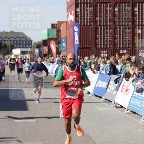 03.10.2025 - Köhlbrandbrückenlauf Jannik Wohlers http://msf.ph/oto/9061341 03.10.2025 13:13:21 Ziel 4191, 4223, 4373, 4383, 4463, 4513, 4583, 4853, 5025, 5034, 5204, 5261, 5358, 5678, 5852, 6725, 6788, 6789, 6818 meine-sportfotos.de
