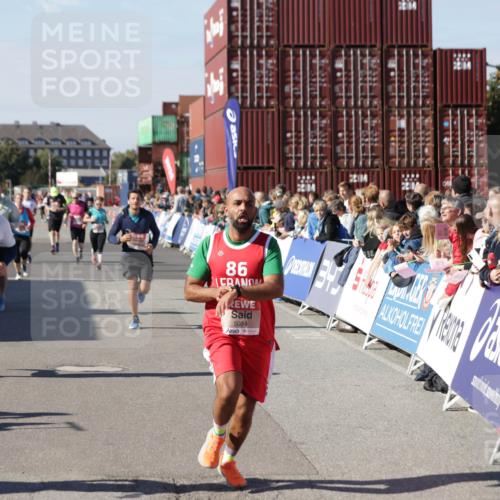 03.10.2025 - Köhlbrandbrückenlauf Jannik Wohlers http://msf.ph/oto/9061380 03.10.2025 13:13:21 Ziel 4191, 4223, 4373, 4383, 4463, 4513, 4583, 4853, 5025, 5034, 5204, 5261, 5358, 5678, 5852, 6725, 6788, 6789, 6818 meine-sportfotos.de