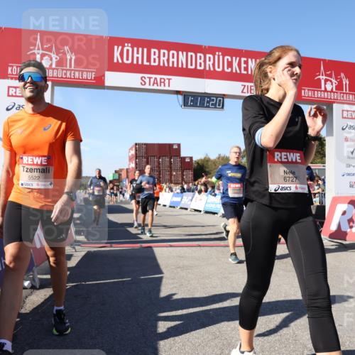 03.10.2025 - Köhlbrandbrückenlauf Lena Gebhardt http://msf.ph/oto/9061393 03.10.2025 13:11:20 Ziel 4135, 4293, 4521, 4597, 5218, 5258, 5522, 5754, 5939, 6080, 6572, 6685, 6686, 6726, 6727, 6751 meine-sportfotos.de