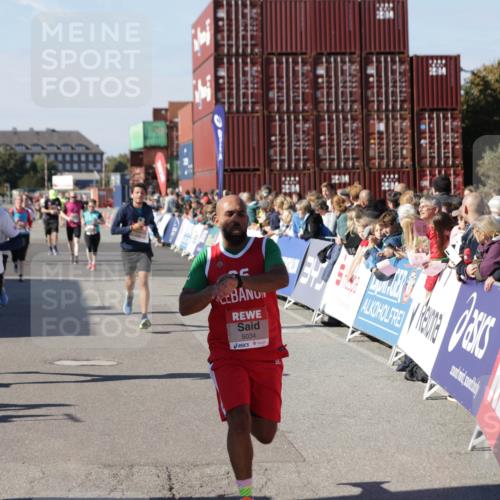 03.10.2025 - Köhlbrandbrückenlauf Jannik Wohlers http://msf.ph/oto/9061407 03.10.2025 13:13:22 Ziel 4191, 4223, 4324, 4373, 4383, 4448, 4463, 4513, 4583, 4853, 5025, 5034, 5204, 5261, 5358, 5678, 5852, 6788, 6789, 6818 meine-sportfotos.de