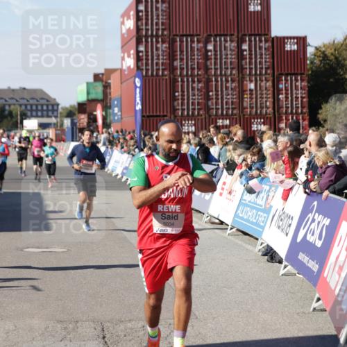 03.10.2025 - Köhlbrandbrückenlauf Jannik Wohlers http://msf.ph/oto/9061419 03.10.2025 13:13:22 Ziel 4191, 4223, 4324, 4373, 4383, 4448, 4463, 4513, 4583, 4853, 5025, 5034, 5204, 5261, 5358, 5678, 5852, 6788, 6789, 6818 meine-sportfotos.de
