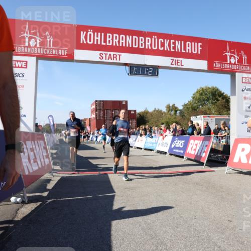 03.10.2025 - Köhlbrandbrückenlauf Lena Gebhardt http://msf.ph/oto/9061425 03.10.2025 13:11:21 Ziel 4135, 4293, 4521, 4597, 4999, 5218, 5258, 5522, 5754, 5939, 6028, 6080, 6572, 6685, 6686, 6726, 6727, 6751 meine-sportfotos.de