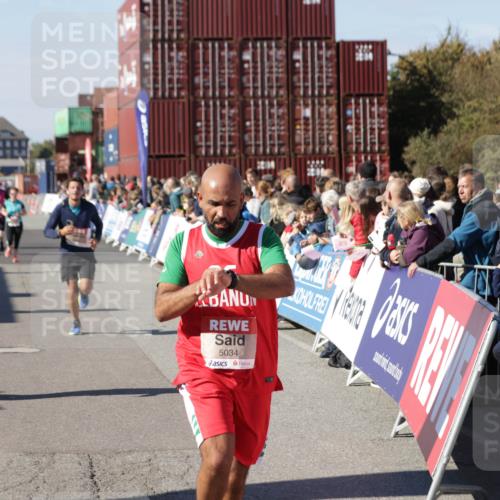 03.10.2025 - Köhlbrandbrückenlauf Jannik Wohlers http://msf.ph/oto/9061442 03.10.2025 13:13:22 Ziel 4191, 4223, 4324, 4373, 4383, 4448, 4463, 4513, 4583, 4853, 5025, 5034, 5204, 5261, 5358, 5678, 5852, 6788, 6789, 6818 meine-sportfotos.de