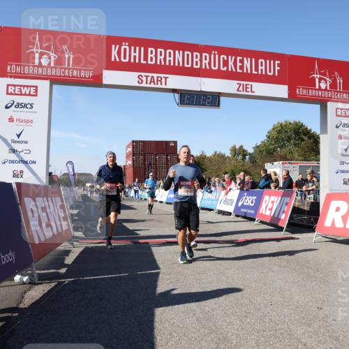 03.10.2025 - Köhlbrandbrückenlauf Lena Gebhardt http://msf.ph/oto/9061444 03.10.2025 13:11:22 Ziel 4135, 4293, 4315, 4325, 4521, 4597, 4999, 5218, 5258, 5522, 5754, 5939, 6028, 6080, 6572, 6680, 6685, 6686, 6726, 6727, 6751 meine-sportfotos.de