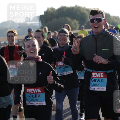 03.10.2025 - Köhlbrandbrückenlauf Jannik Wohlers http://msf.ph/oto/9061446 03.10.2025 09:23:00 Position 3 440, 2966, 2219, 1320, 2965 meine-sportfotos.de