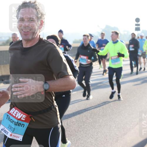 03.10.2025 - Köhlbrandbrückenlauf Lena Gebhardt http://msf.ph/oto/9061488 03.10.2025 09:19:47 Position 1 96, 2903 meine-sportfotos.de