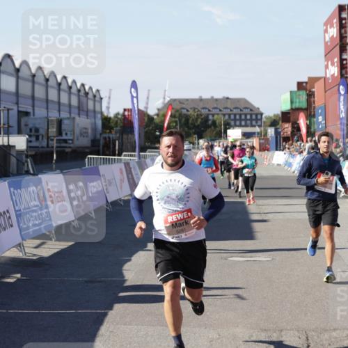 03.10.2025 - Köhlbrandbrückenlauf Jannik Wohlers http://msf.ph/oto/9061498 03.10.2025 13:13:23 Ziel 4191, 4223, 4324, 4373, 4383, 4448, 4463, 4513, 4583, 4853, 5025, 5034, 5204, 5261, 5358, 5852, 6788, 6789, 6818 meine-sportfotos.de