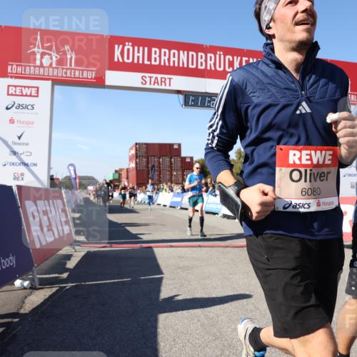 03.10.2025 - Köhlbrandbrückenlauf Lena Gebhardt http://msf.ph/oto/9061532 03.10.2025 13:11:24 Ziel 4135, 4293, 4315, 4325, 4597, 4999, 5145, 5258, 5522, 5754, 5939, 6028, 6080, 6563, 6680, 6685, 6686, 6690, 6691, 6726, 6727, 6751 meine-sportfotos.de