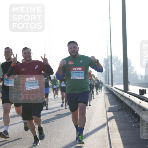 03.10.2025 - Köhlbrandbrückenlauf Jannik Wohlers http://msf.ph/oto/9061534 03.10.2025 09:15:06 Position 3 1504, 3603, 1213 meine-sportfotos.de