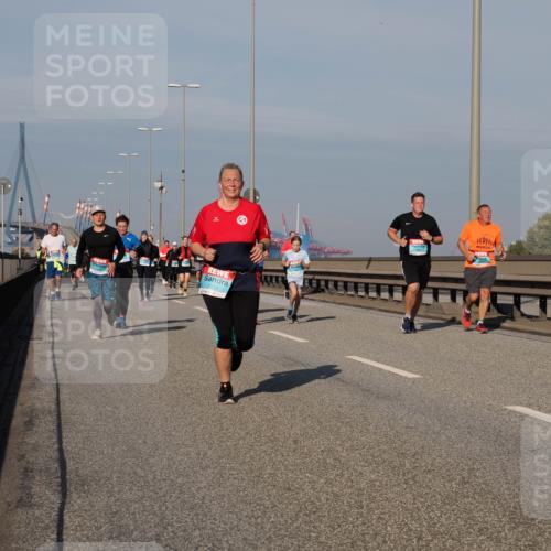 03.10.2025 - Köhlbrandbrückenlauf Fabian Wolf http://msf.ph/oto/9061538 03.10.2025 10:05:47 Position 3  meine-sportfotos.de